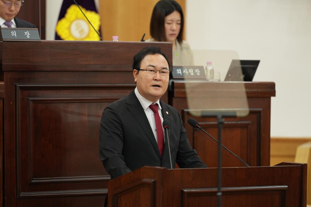 '제272회 경산시의회 임시회 제2차 본회의' 게시글의 사진(3) 'DSC08870.JPG'