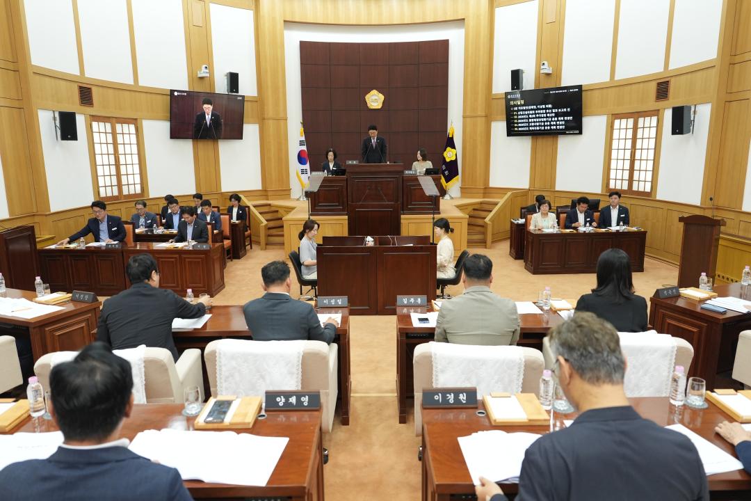'제272회 경산시의회 임시회 제2차 본회의' 게시글의 사진(5) 'DSC08676.JPG'