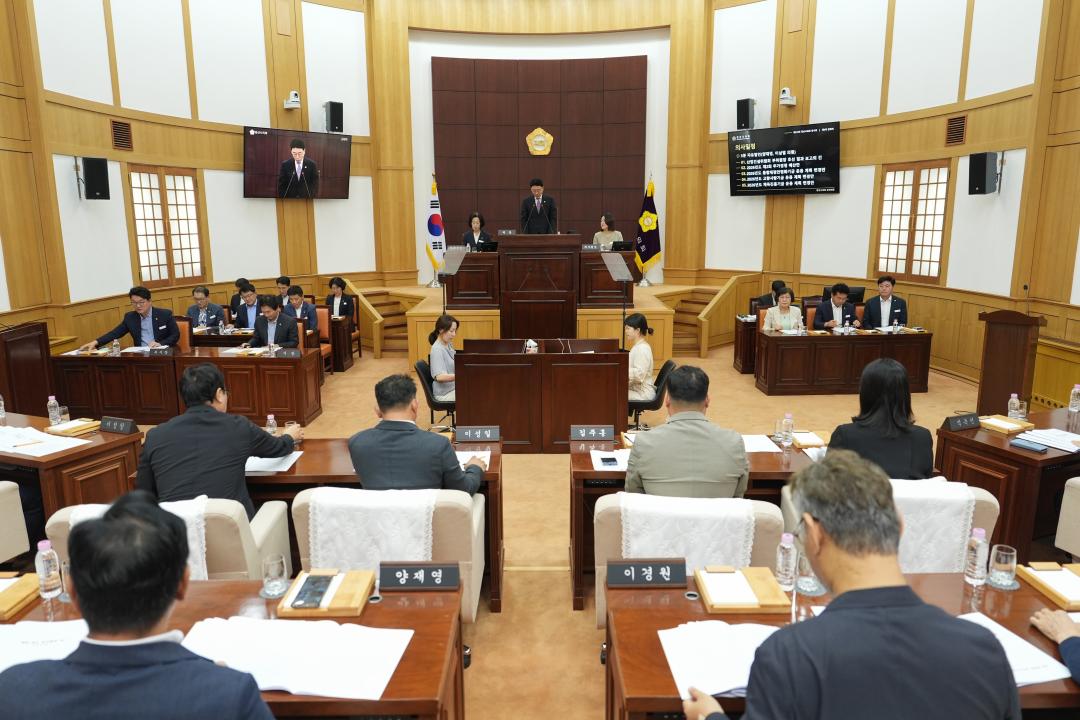 경산시의회, 제272회 임시회 폐회 사진1.JPG