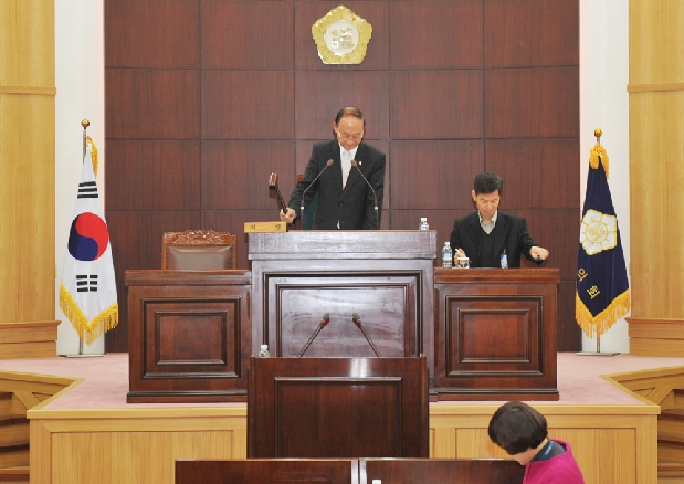 제145회 경산시의회 임시회 제2차 본회의 개회