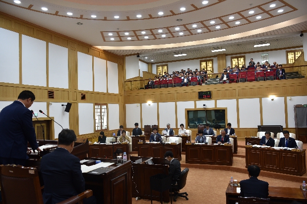  제212회 경산시의회 임시회 제1차 본회의 개회
